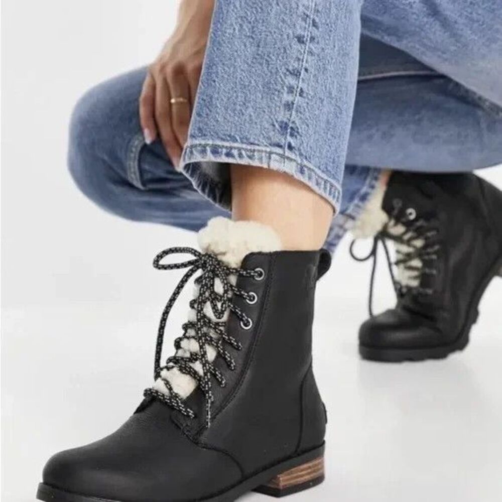SOREL Emelie Short Lace Cozy Waterproof Shearling Boots Black Women’s 6.5 NEW